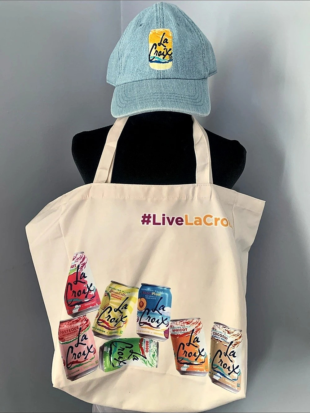🆕-La Croix denim baseball cap Blue Denim-Style Cap & Tote Like New